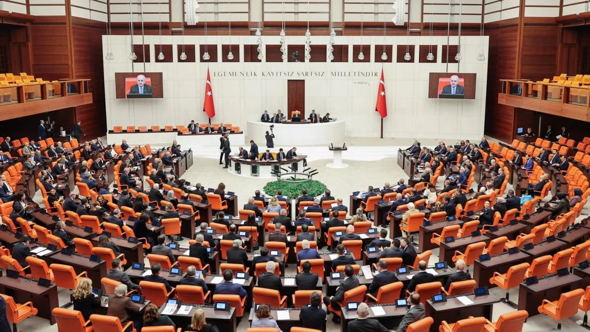 En düşük emekli aylığının artırılmasını da içeren kanun teklifi, TBMM Genel Kurulunda