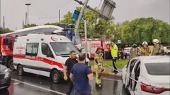 Eyüpsultan'da yolcu otobüsü ile otomobil çarpıştı
