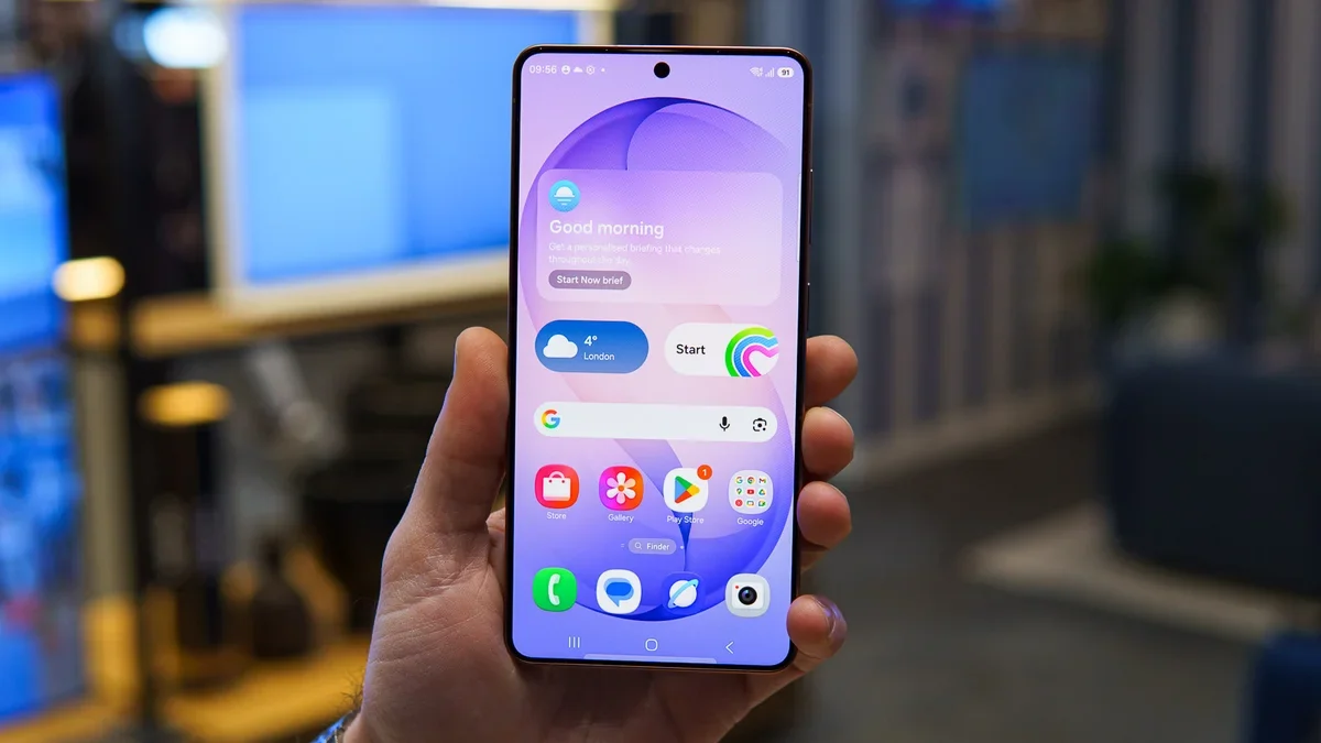 Galaxy telefonlar bir uygulama daha yüklü gelecek!