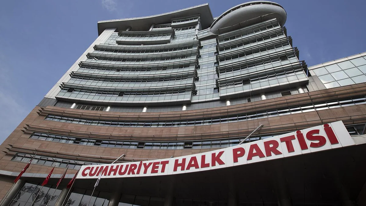 Özgür Özel'den olağanüstü kurultay başvurusu