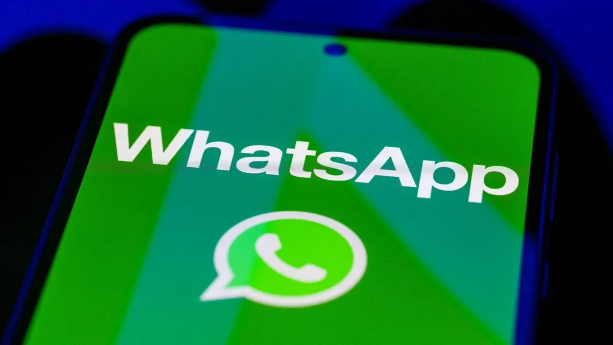 WhatsApp iOS Çağrıları için Yeni Mikrofon Modu Kontrollerini Sunuyor